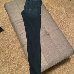 Good American- Good Legs jeans in medium wash